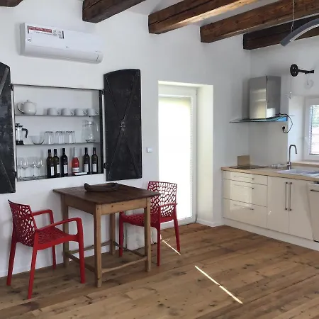 Sebastian 4*