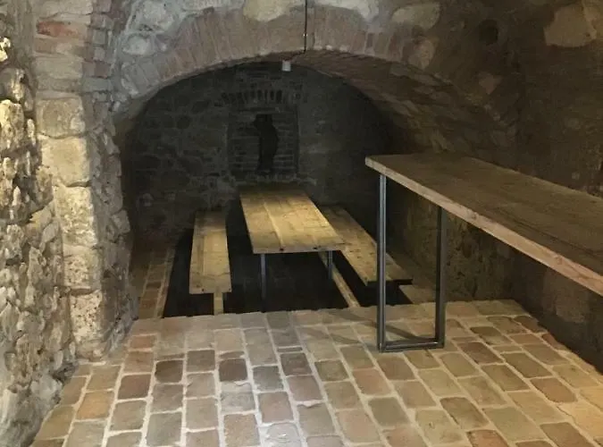 Lägenhetshotell Sebastian 4*